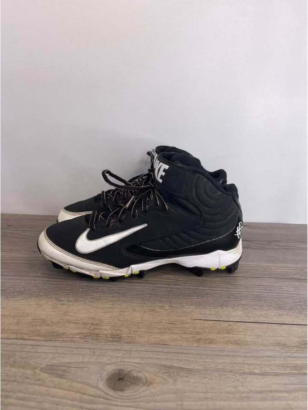 Nike Huarache Baseball Cleats Size 6Y